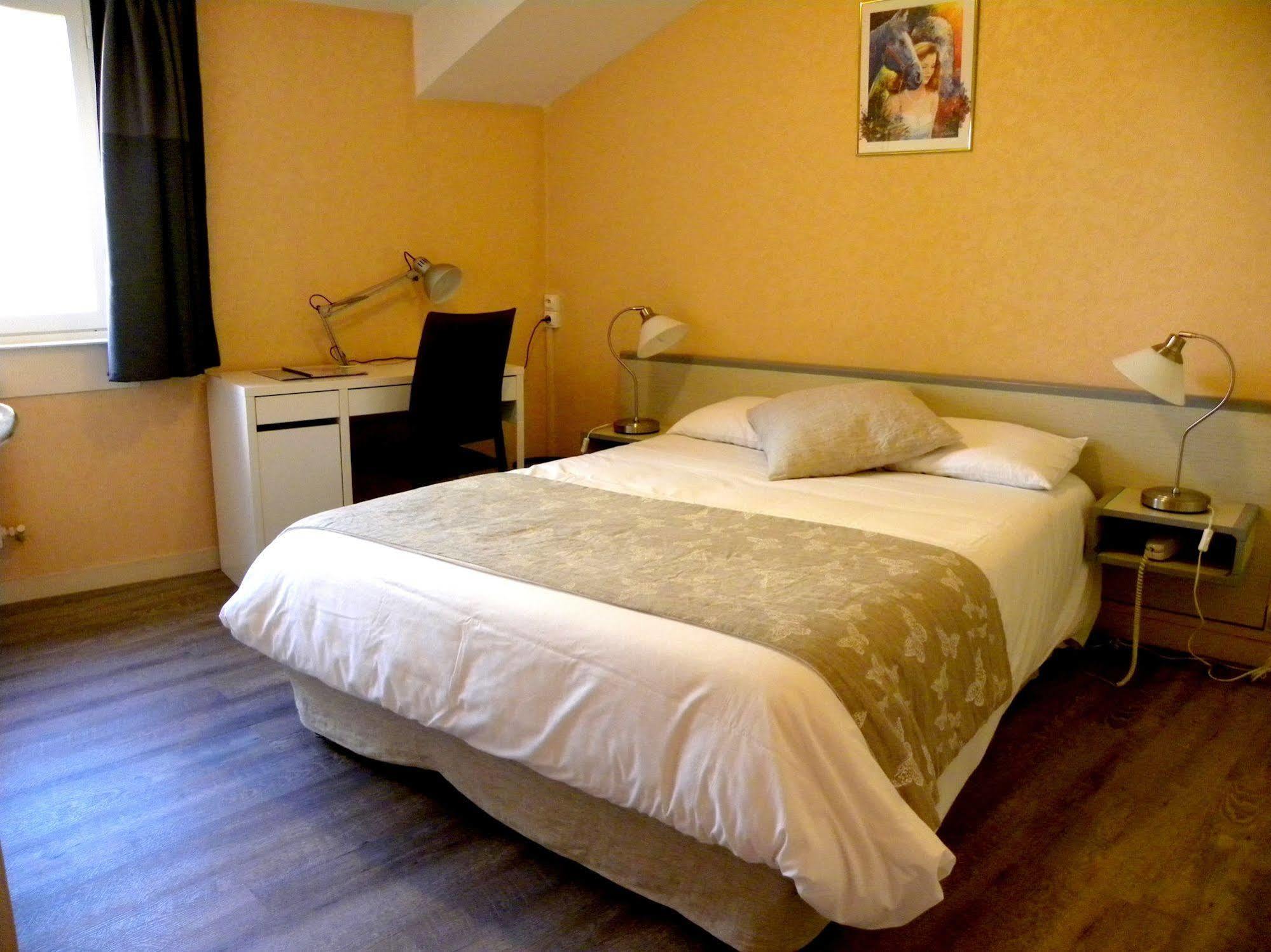 Hotel Du Chateau Vitré Eksteriør billede